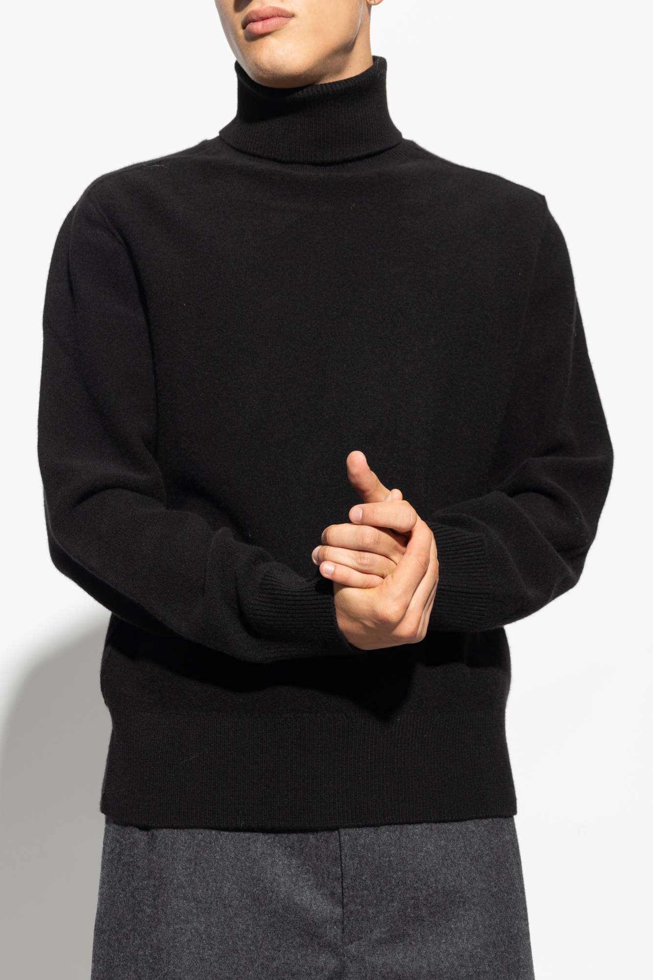 Burberry store turtleneck sweater